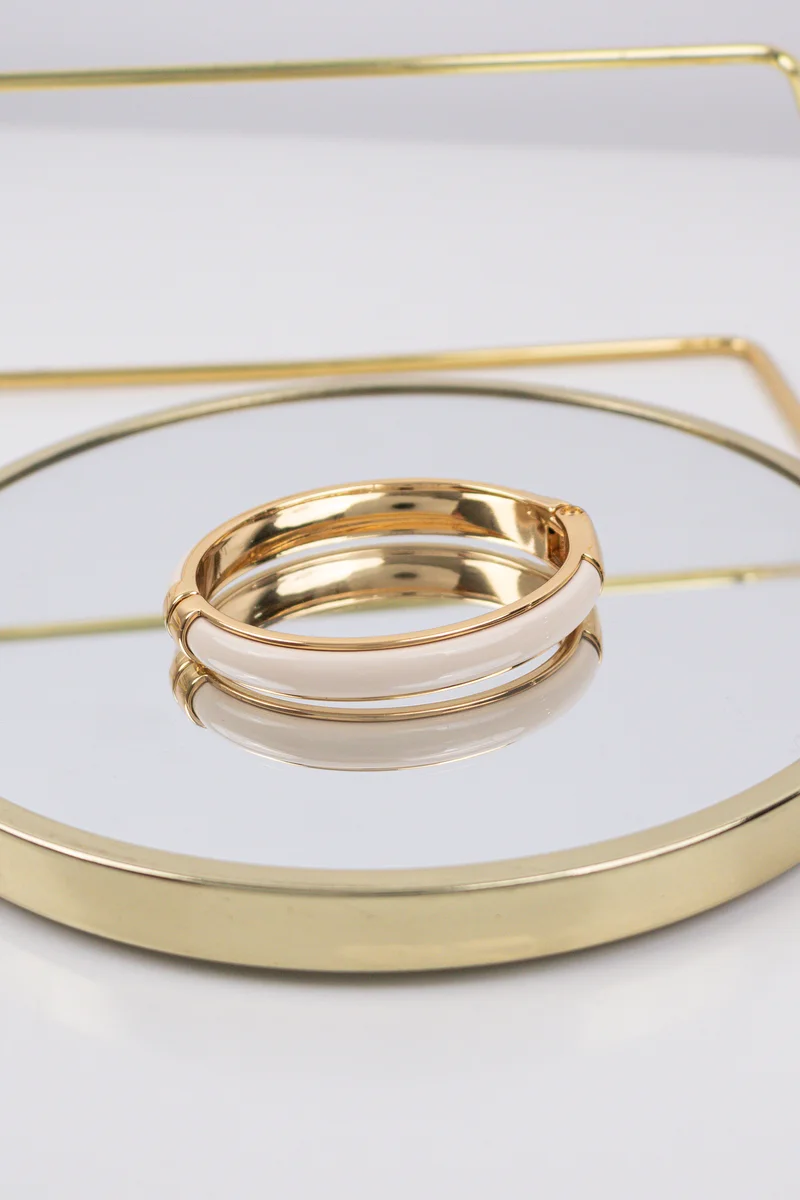 Bracelelte White