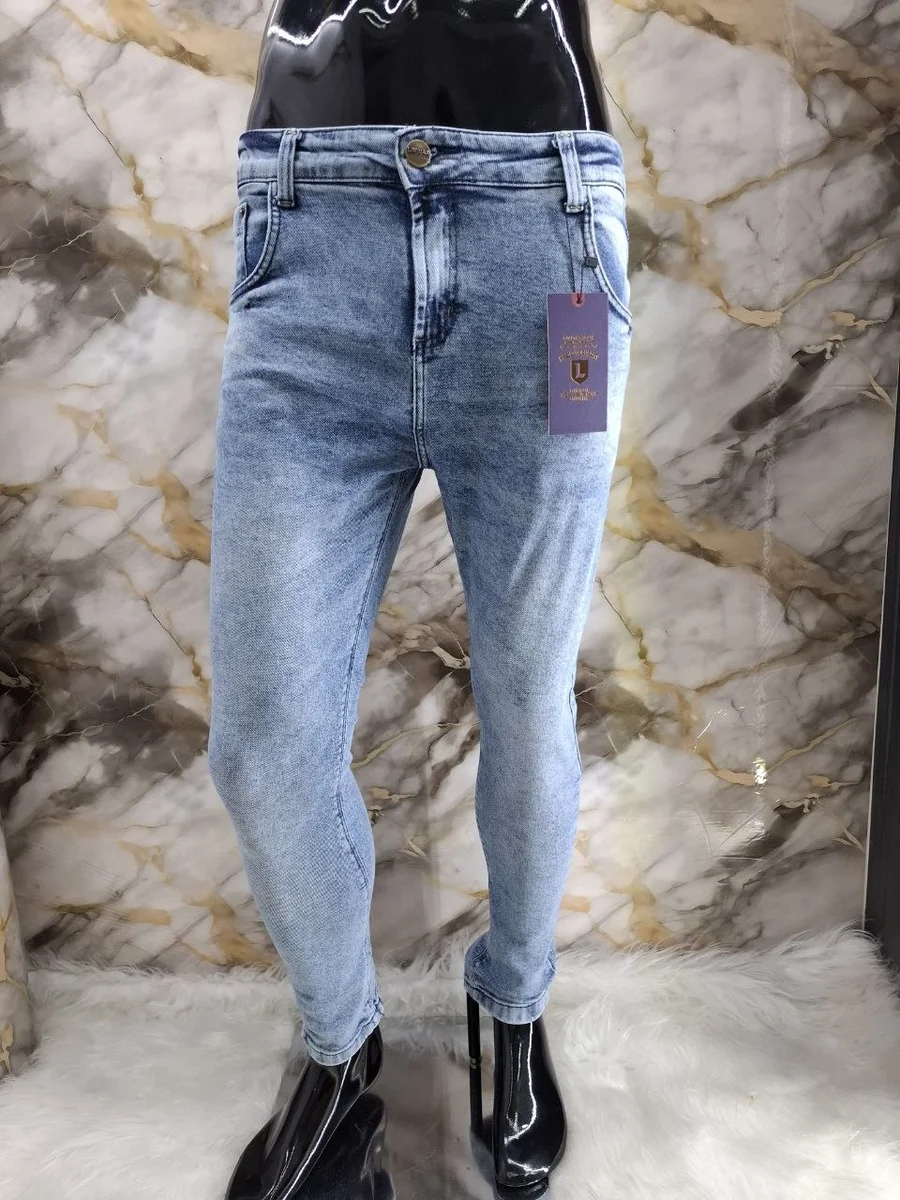 Calça básica azul claro 88