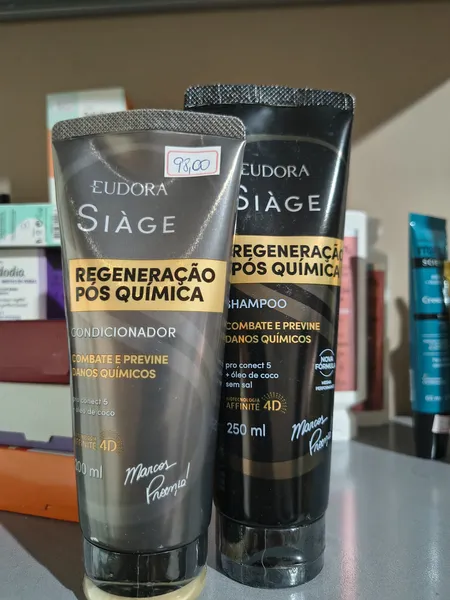 Kit shampoo e condicionador Eudora