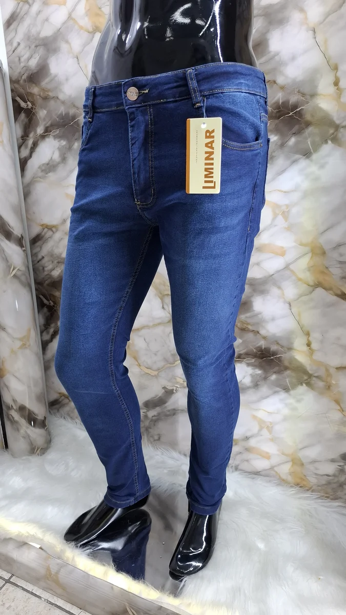 Calça básica azul escuro 86