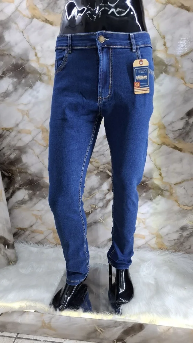 Calça básica azul escuro 87