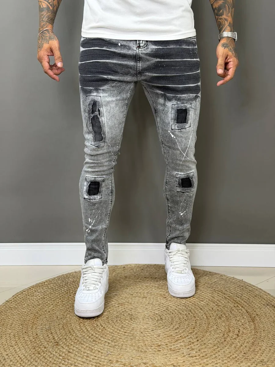 Calça Jogador detalhada com patch