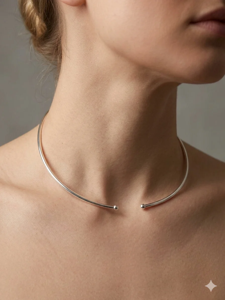 Choker Essence